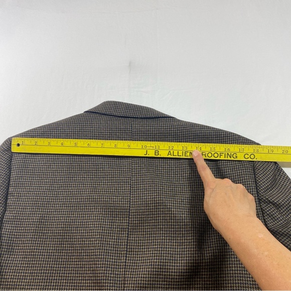 Tommy Hilfiger Blazer Jacket Men’s 40R Herringbone Plaid Brown black Sports Coat - Picture 9 of 15
